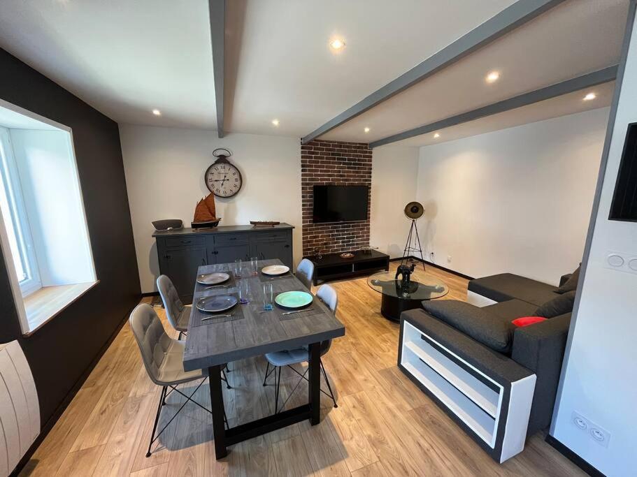 Appartamento 36 Avenue De La Gare Concarneau Esterno foto